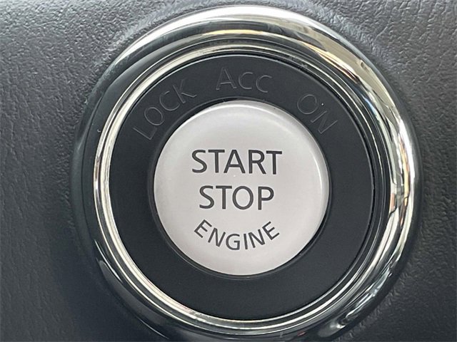 Used 2024 Nissan Armada SV image 6