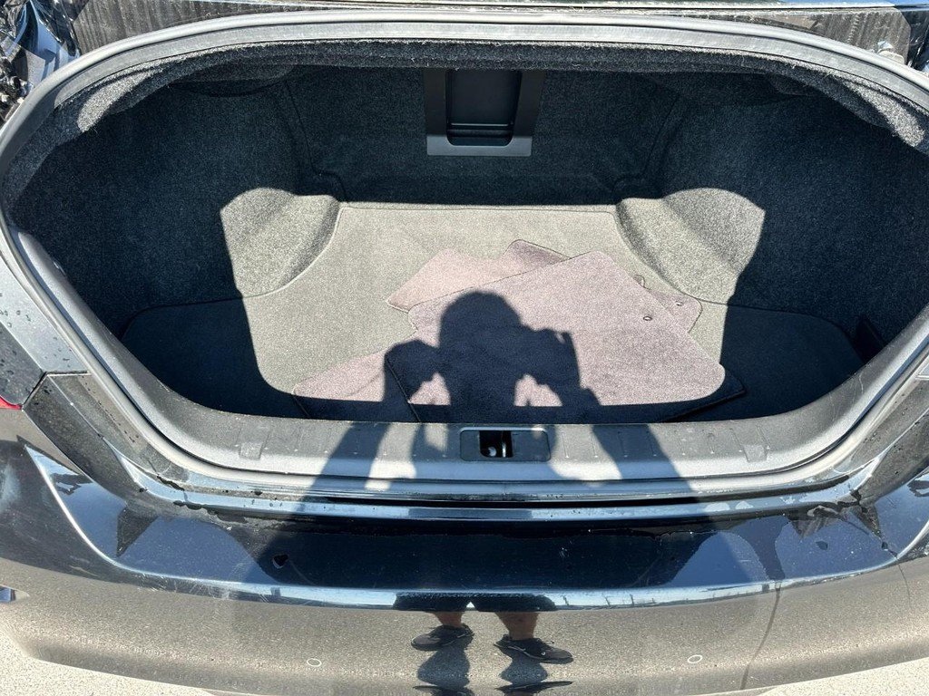 Used 2017 INFINITI Q70 L 3.7 image 4