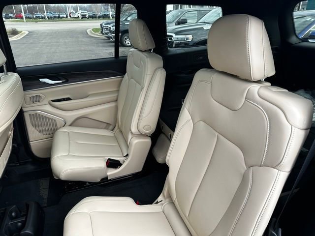 New 2026 Jeep Grand Cherokee L Limited image 36
