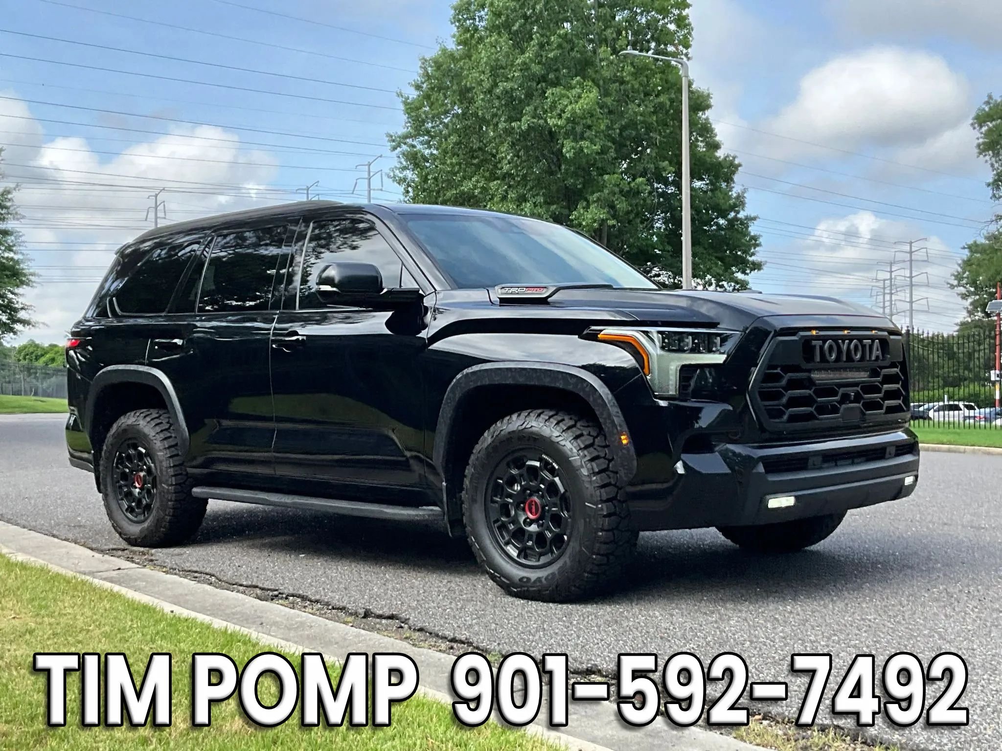 Used 2023 Toyota Sequoia TRD Pro AWD/4WD image 4