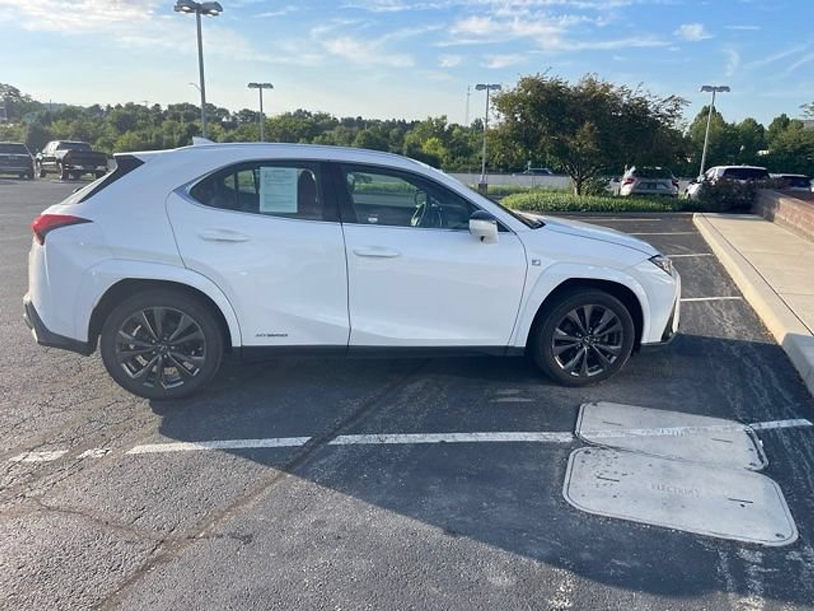 Used 2022 Lexus UX 250h F Sport w/ F Sport Premium Package AWD/4WD image 5