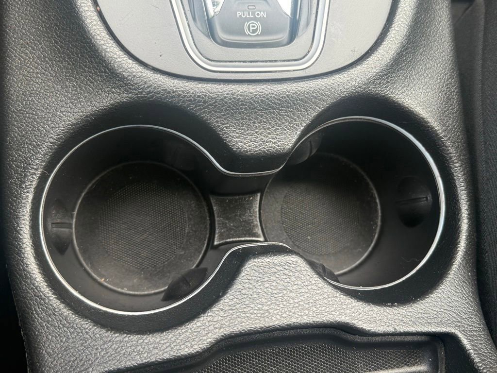 Certified 2019 Jeep Cherokee Latitude Plus image 17