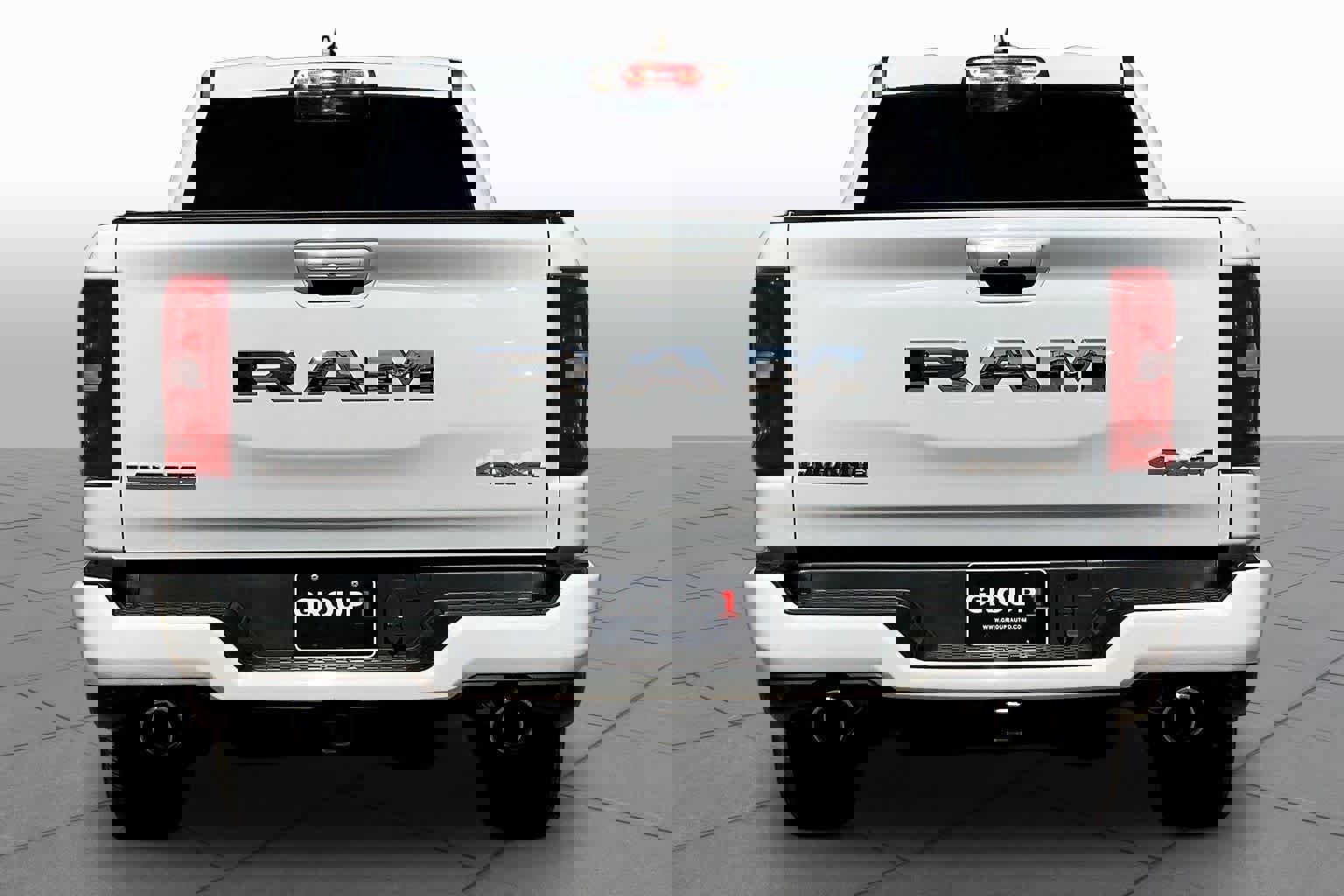 Used 2025 RAM 1500 Laramie w/ Laramie Southwest Edition AWD/4WD image 4