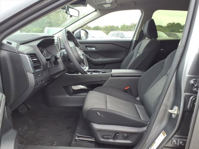 Used 2024 Nissan Rogue SV image 13