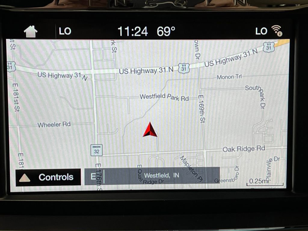 Used 2017 Lincoln Continental Select w/ Climate Package image 11