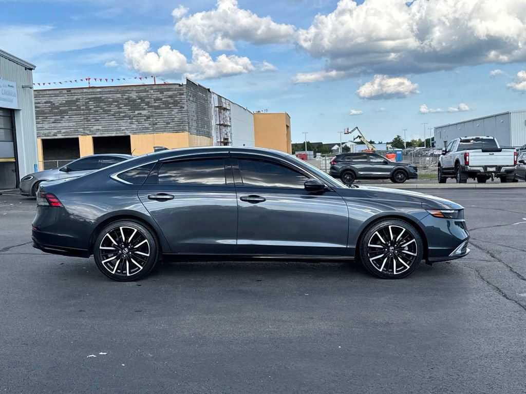 Used 2025 Honda Accord Touring image 8