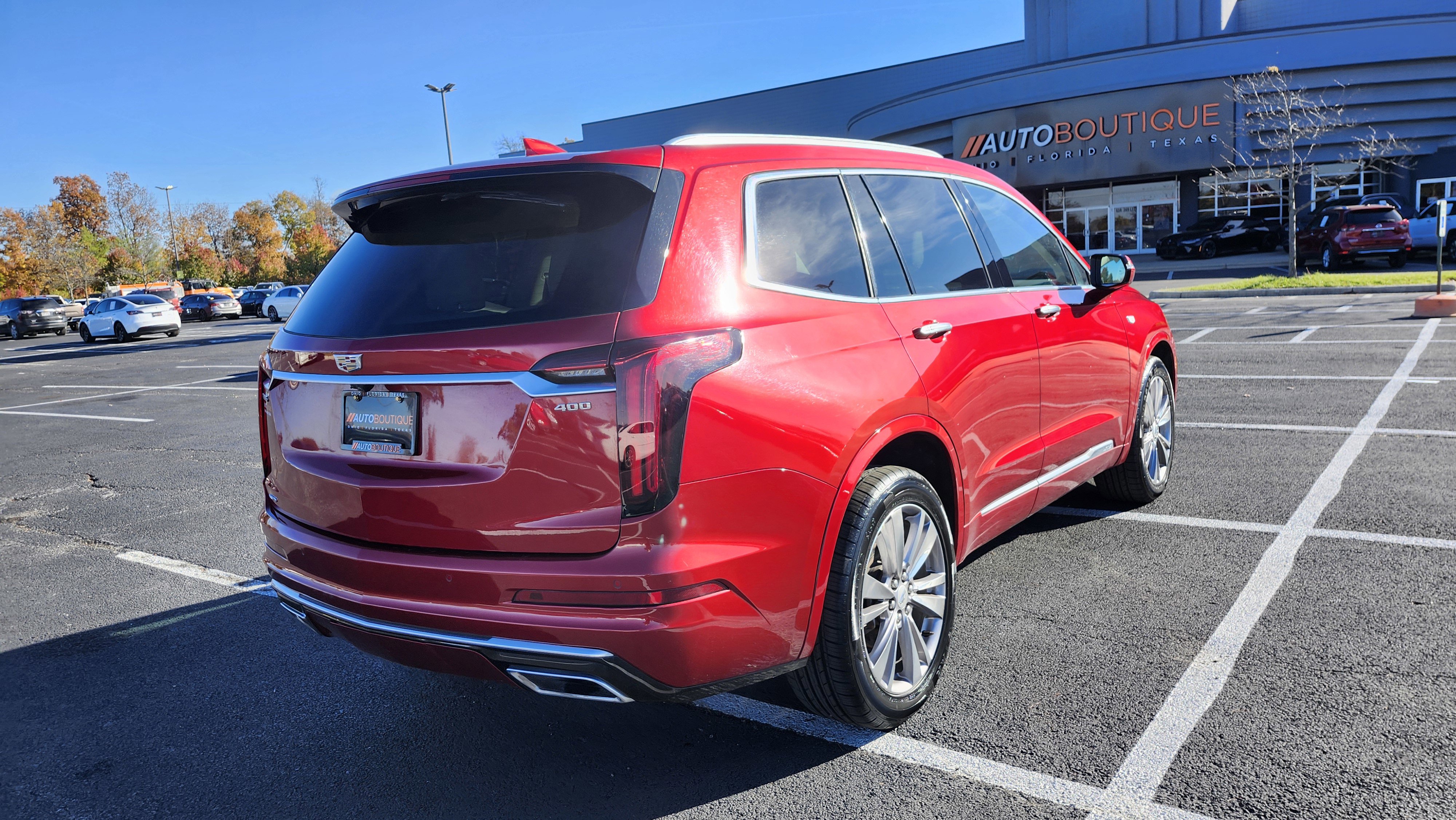 Used 2023 Cadillac XT6 Premium Luxury image 11