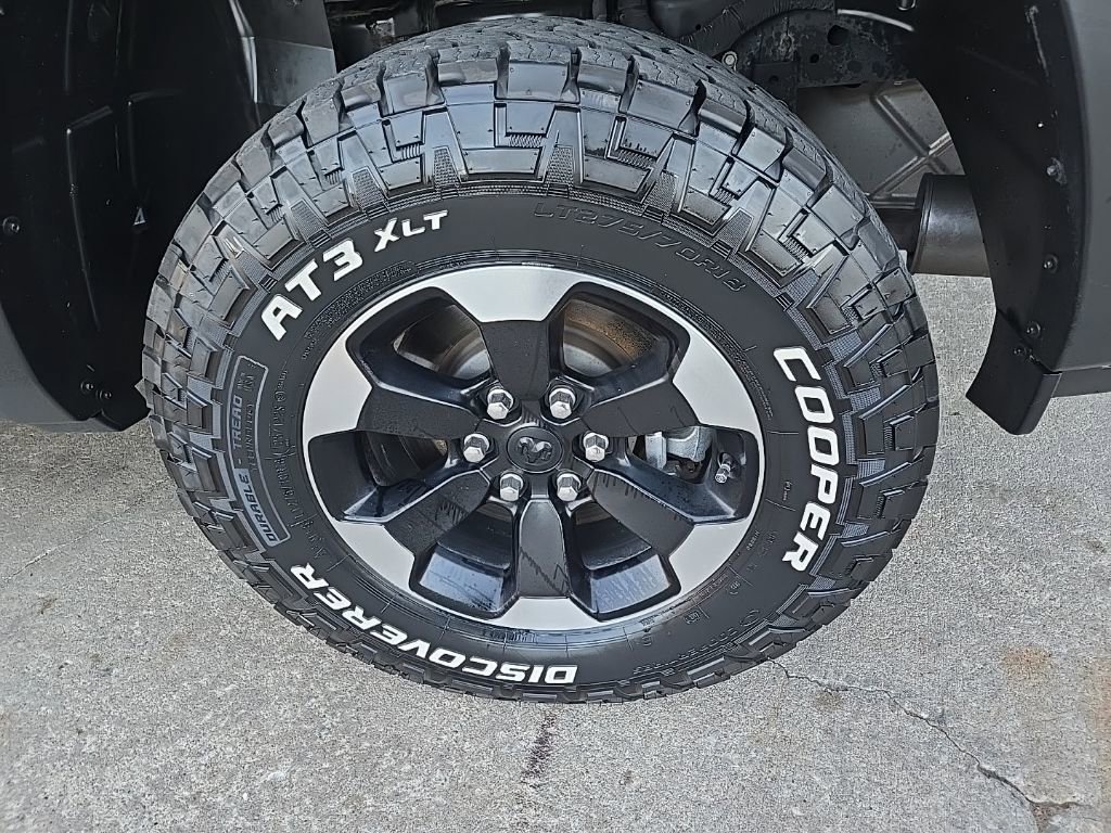 Used 2022 RAM 1500 Rebel image 34