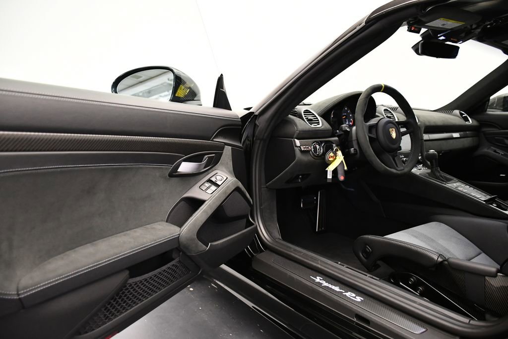 Certified 2025 Porsche 718 Boxster Spyder RS image 32