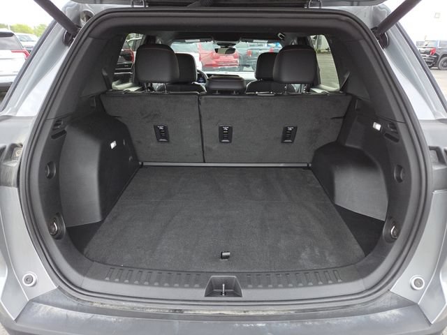 Used 2025 Chevrolet Equinox RS w/ Safety and Technology Package FWD image 28
