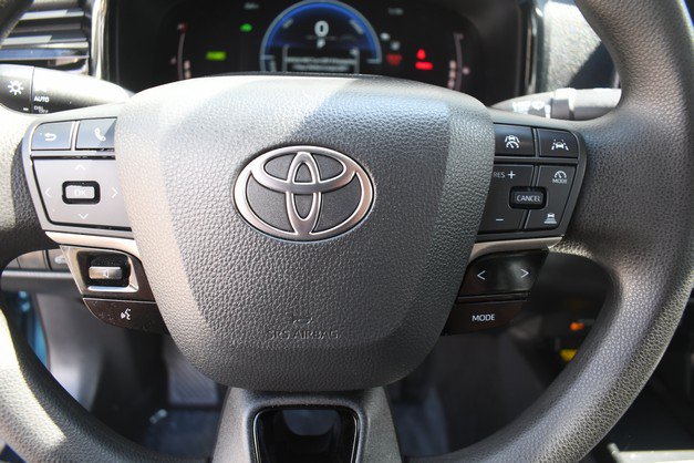 Certified 2025 Toyota Camry LE FWD image 30