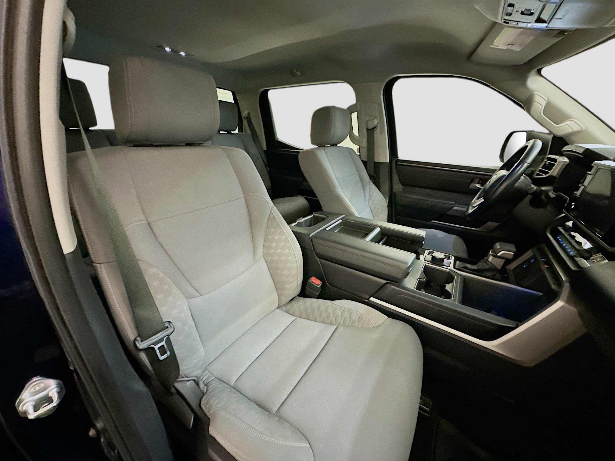 Used 2022 Toyota Tundra SR5 image 32