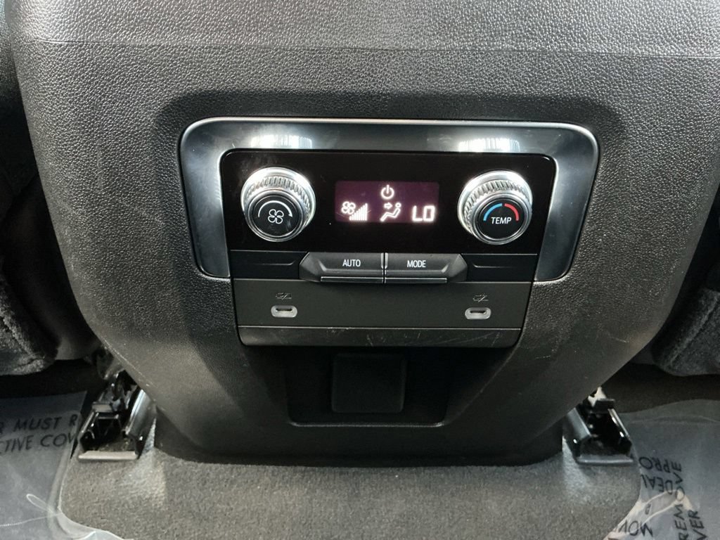 Used 2021 GMC Yukon SLE AWD/4WD image 31