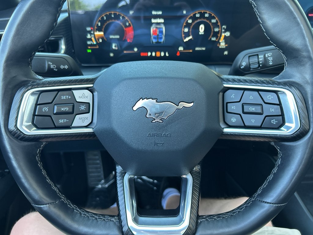 Used 2025 Ford Mustang Premium RWD image 21