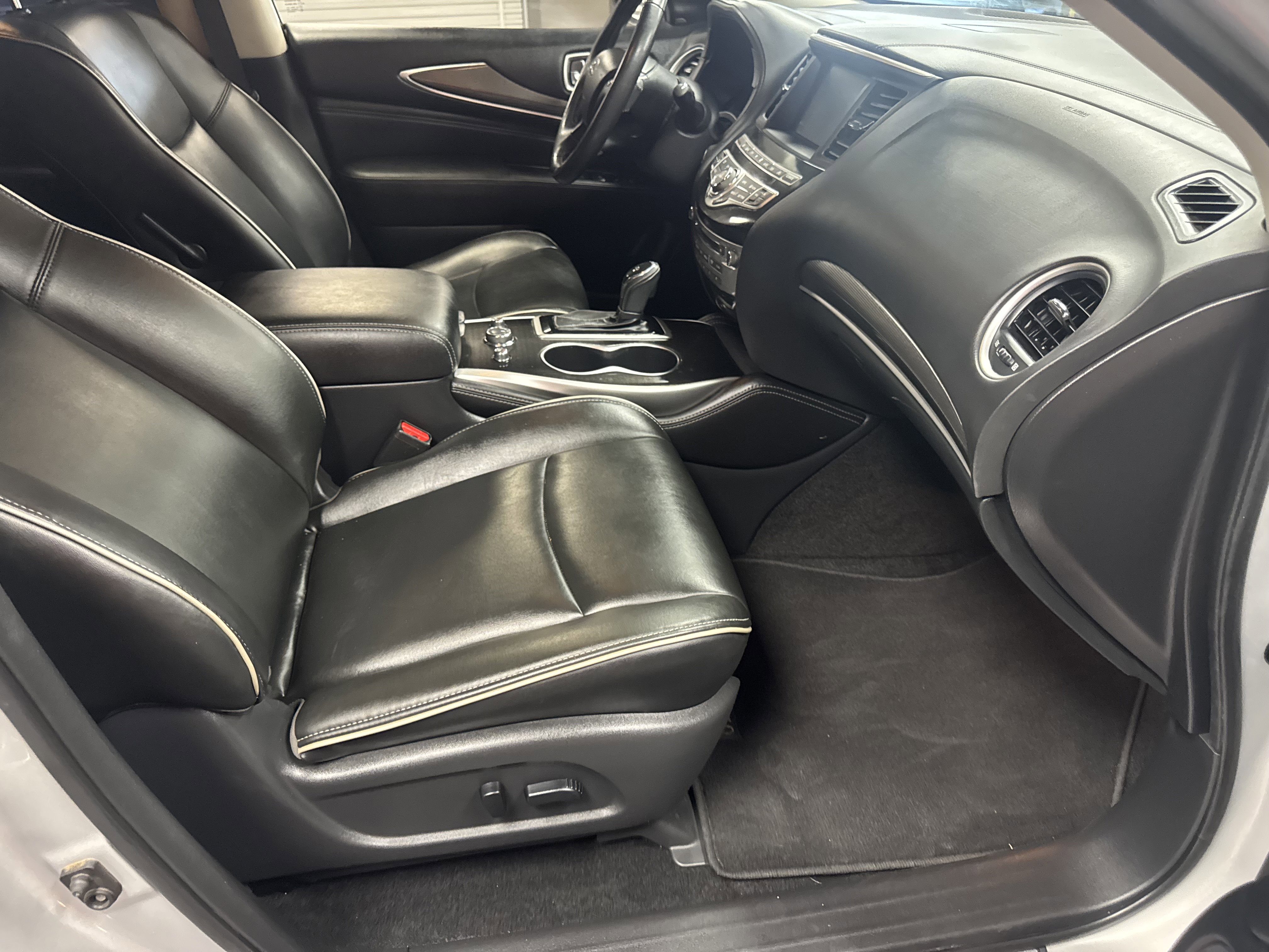 Used 2019 INFINITI QX60 Pure image 12