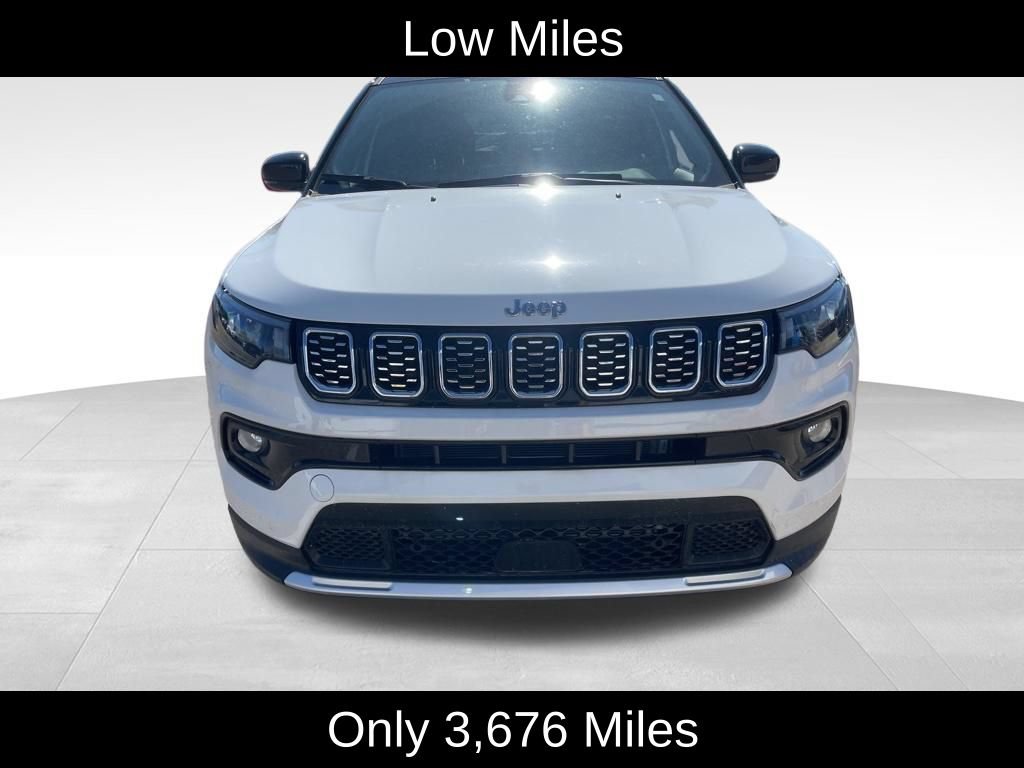 Used 2024 Jeep Compass Limited AWD/4WD image 2