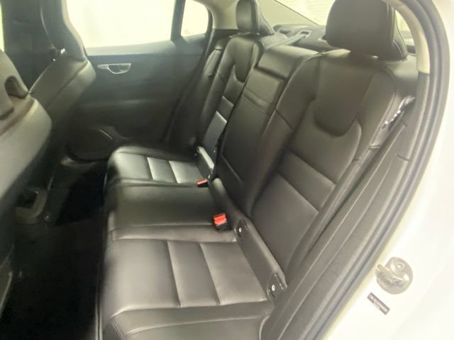 Used 2025 Volvo S60 B5 Core AWD/4WD image 14