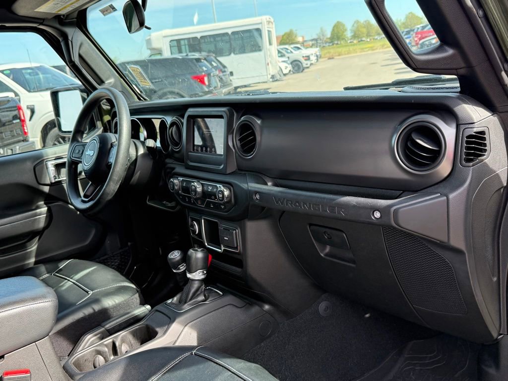 Used 2023 Jeep Wrangler Sport image 15