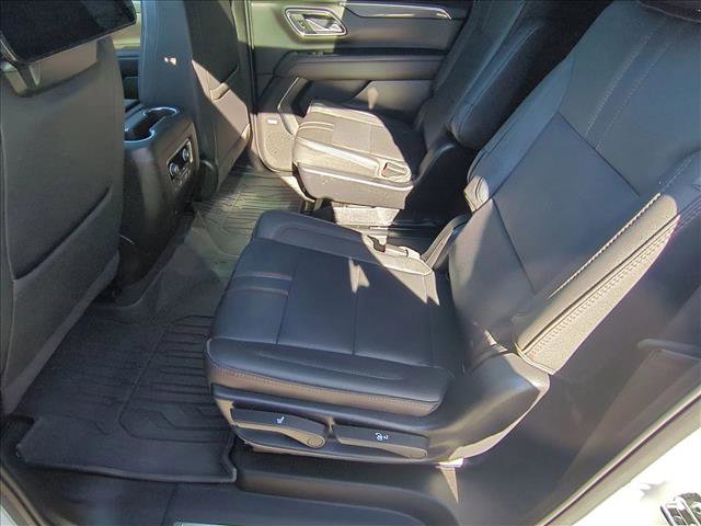 Used 2024 Chevrolet Suburban RST w/ Sport Performance Package image 20