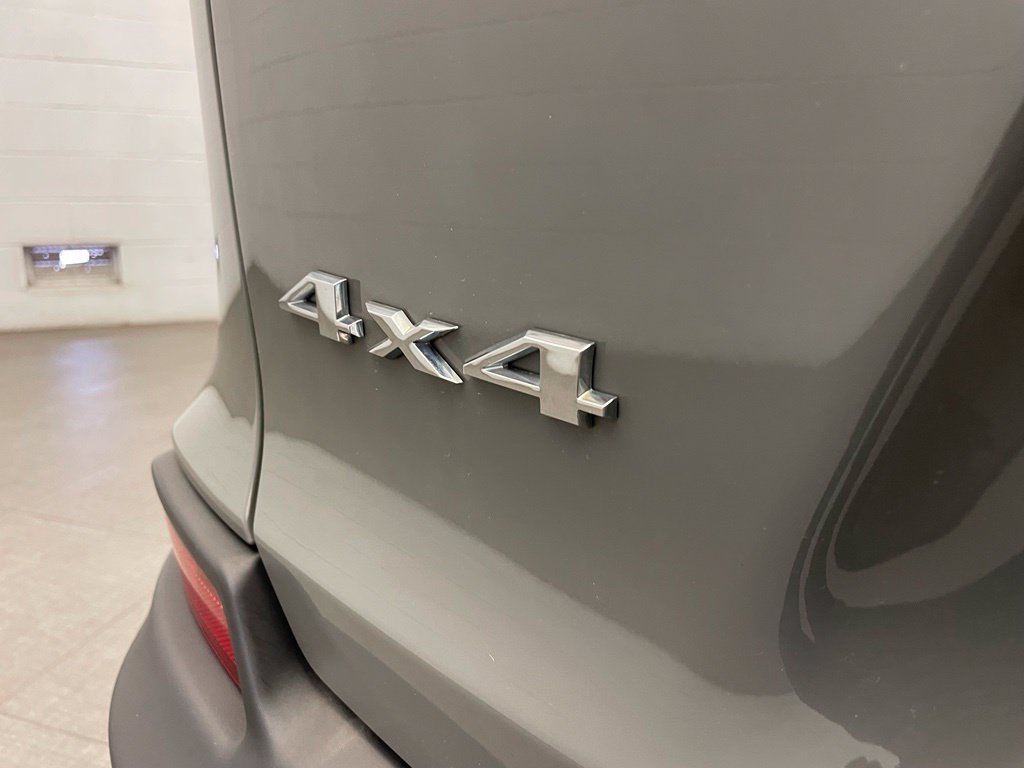 Used 2020 Jeep Cherokee Limited AWD/4WD image 12