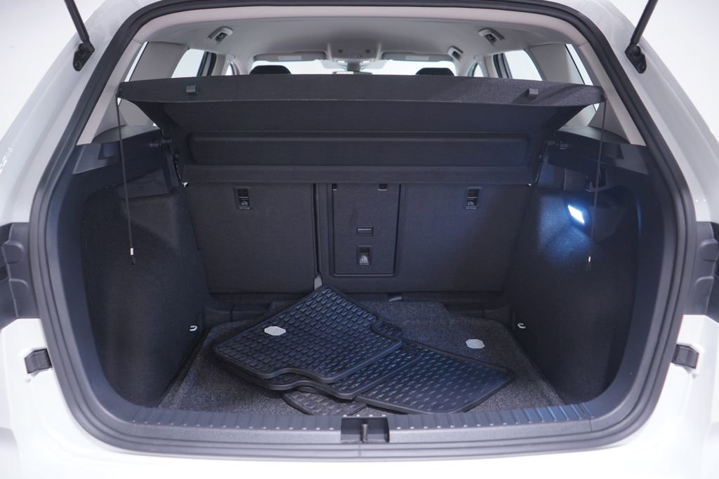 Used 2025 Volkswagen Taos S FWD image 21