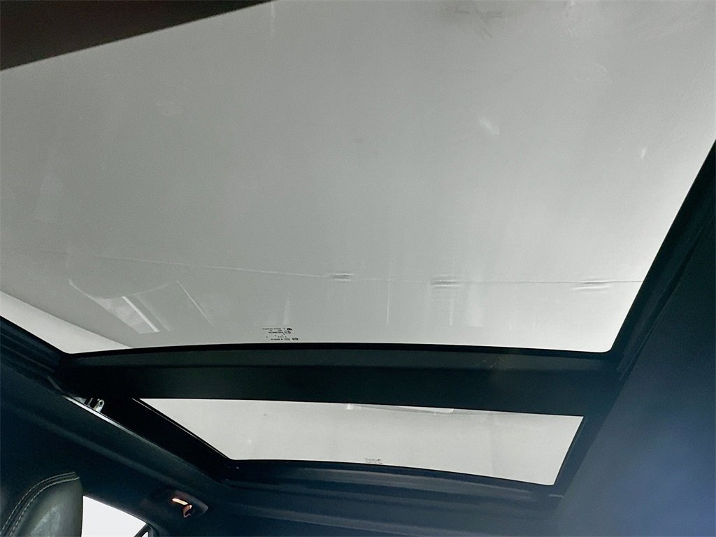 Used 2023 Chrysler 300 S image 21