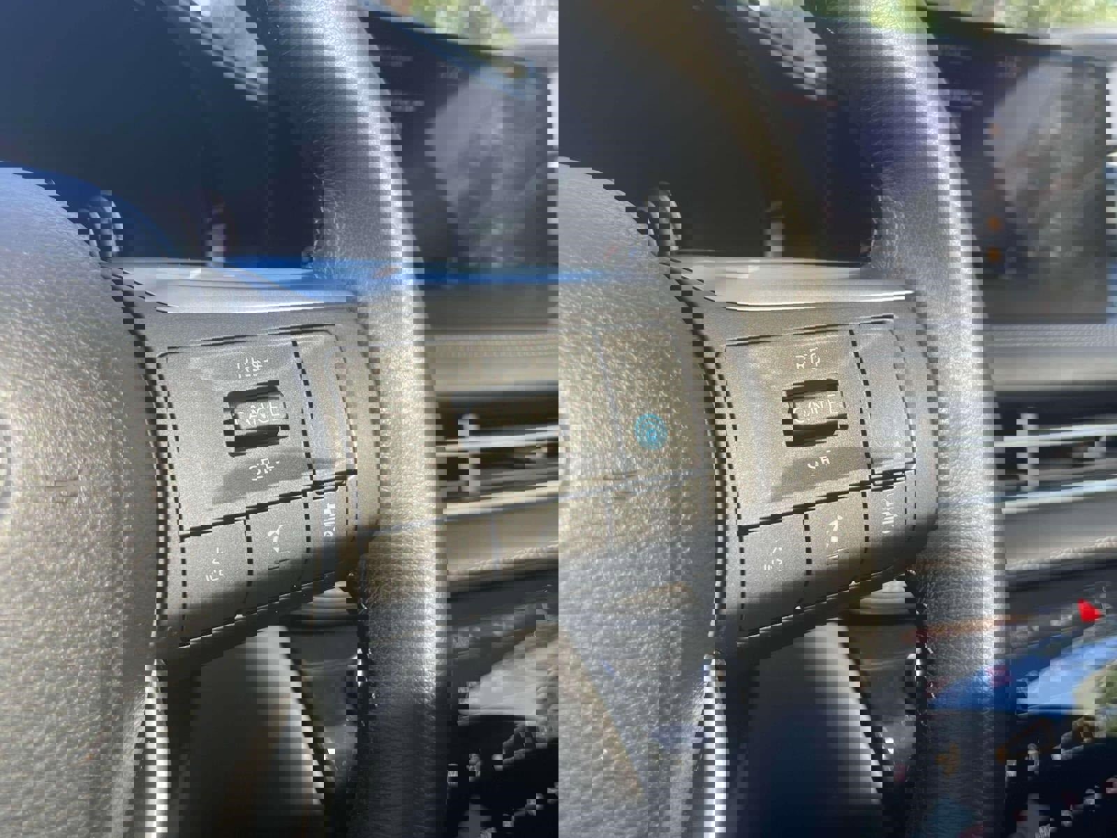 Used 2023 INFINITI QX60 Luxe w/ Cargo Package image 26