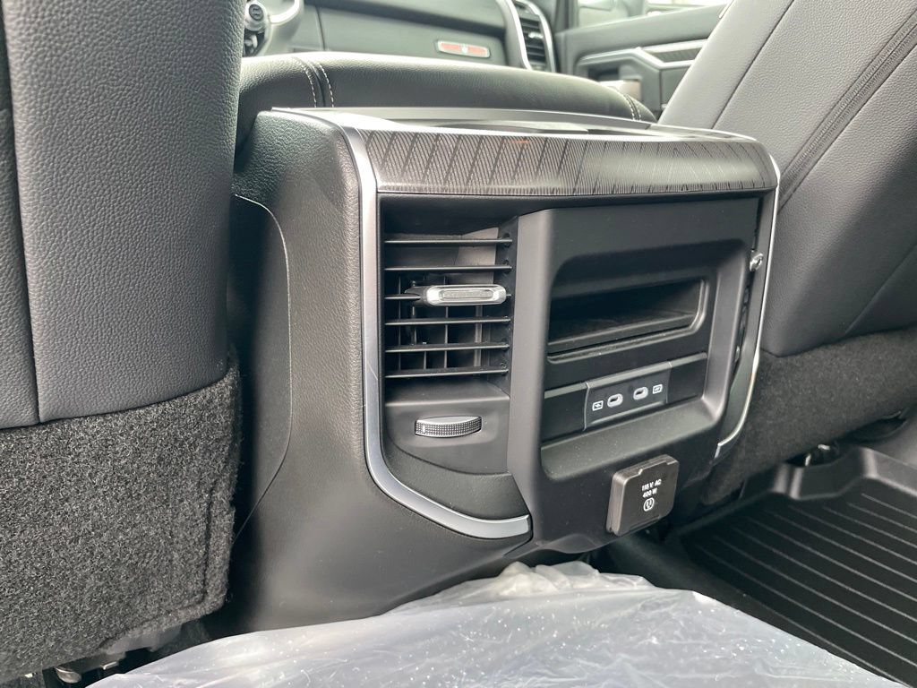 New 2026 RAM 2500 Big Horn AWD/4WD image 14