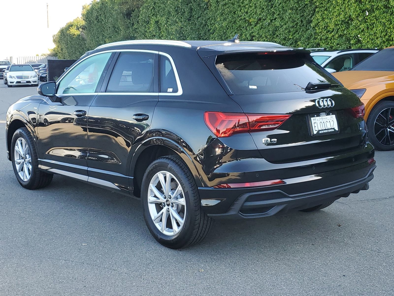 Used 2025 Audi Q3 2.0T Premium Plus w/ Premium Plus Package image 3