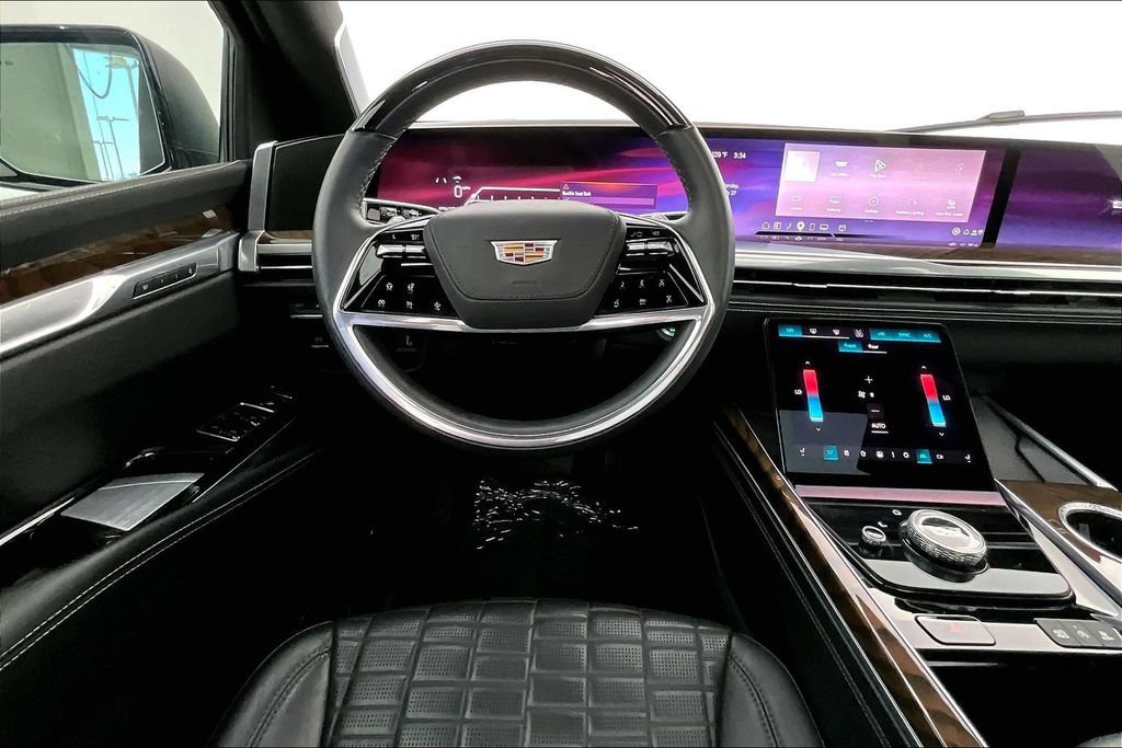 Used 2025 Cadillac Escalade Sport Platinum AWD/4WD image 6