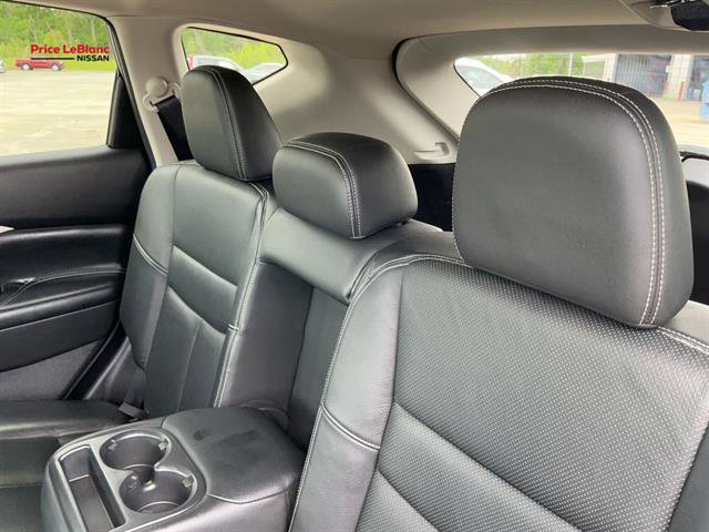 Used 2015 Nissan Murano Platinum w/ Platinum Technology Package image 23