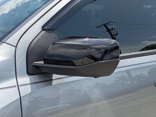 Used 2025 GMC Canyon AT4 w/ Nightfall Edition AWD/4WD image 12