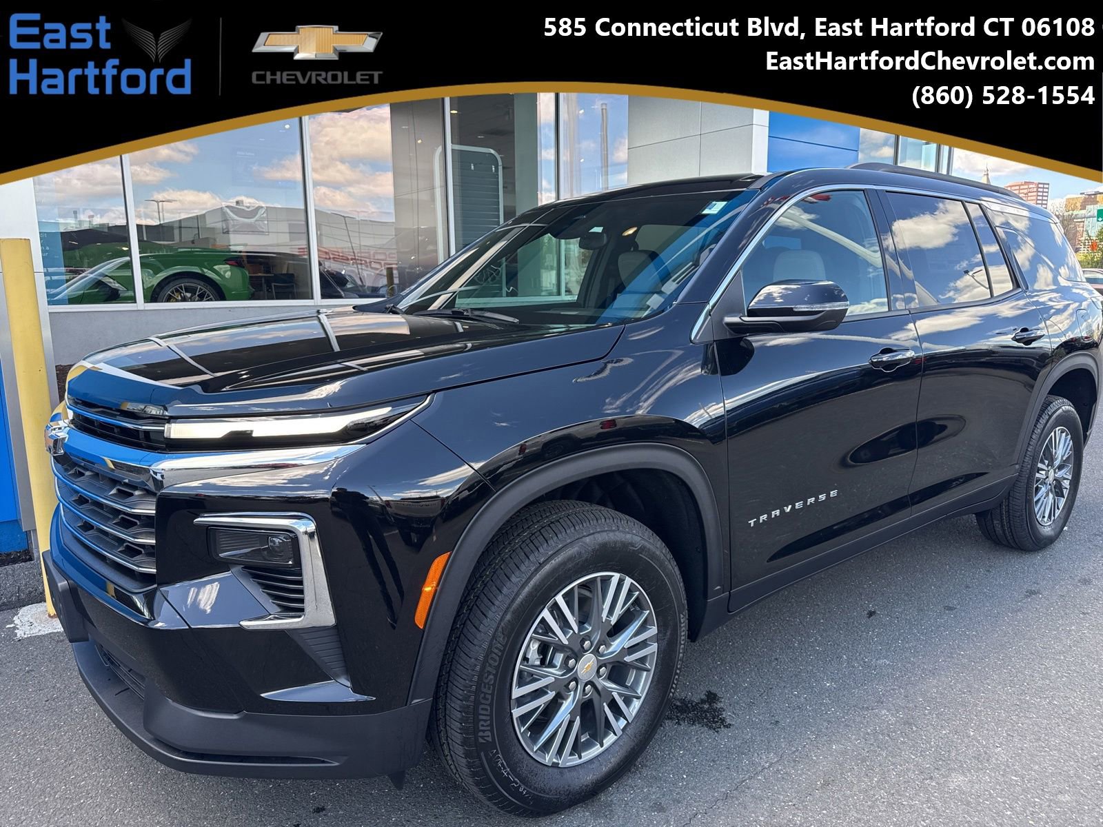 New 2026 Chevrolet Traverse LT AWD/4WD image 1
