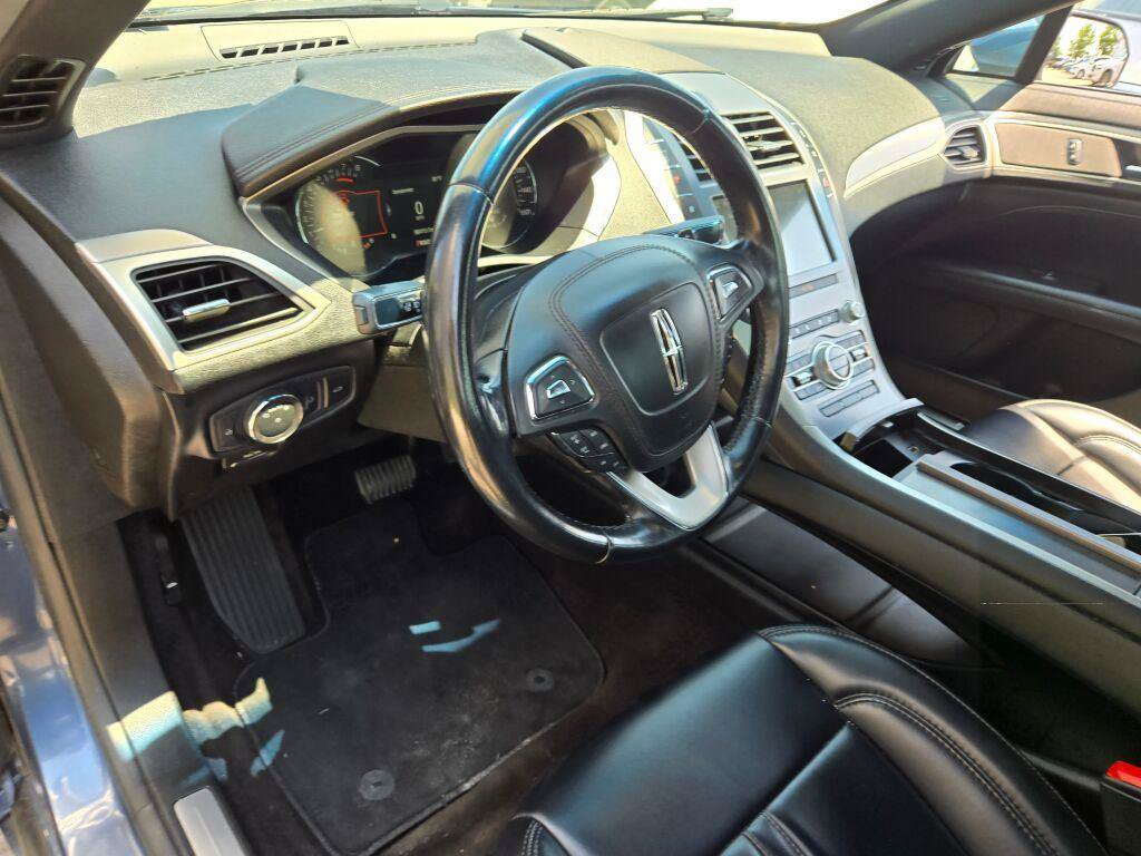 Used 2019 Lincoln MKZ Premiere FWD image 19
