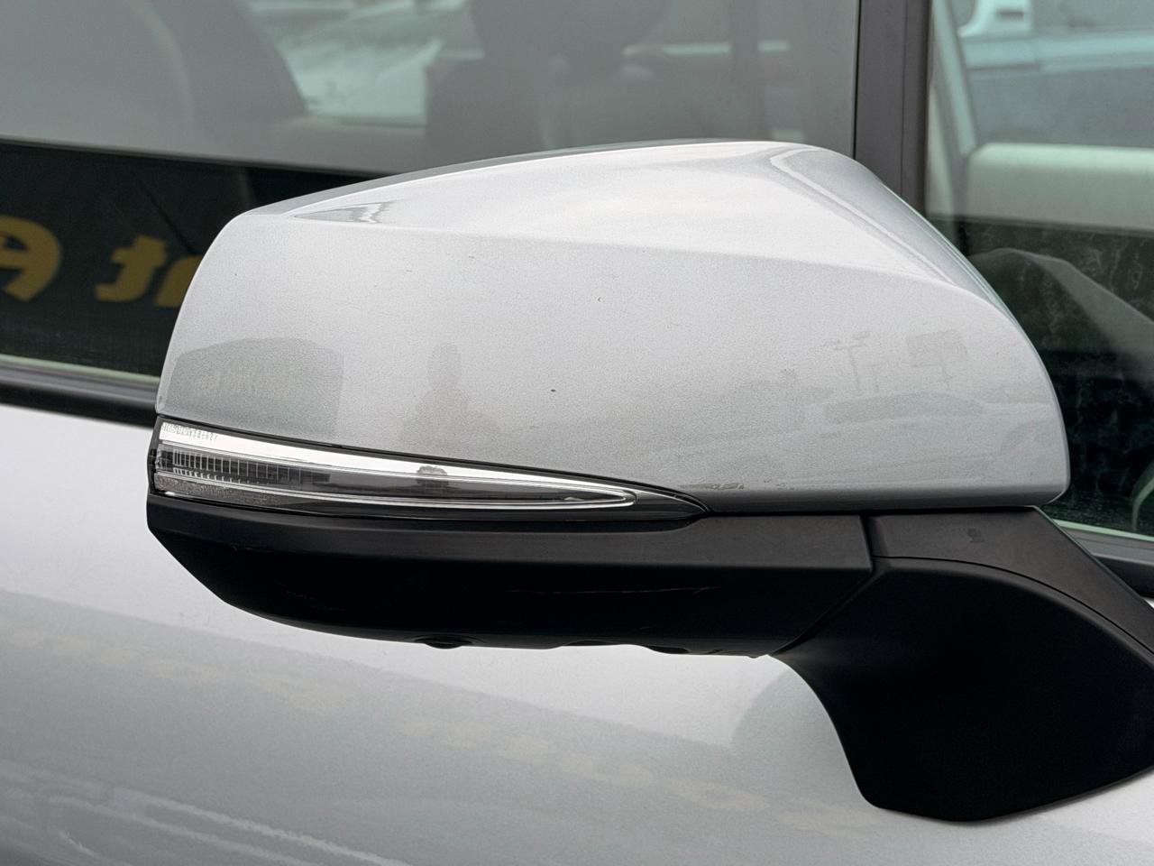 Used 2022 Toyota Sienna Platinum image 14