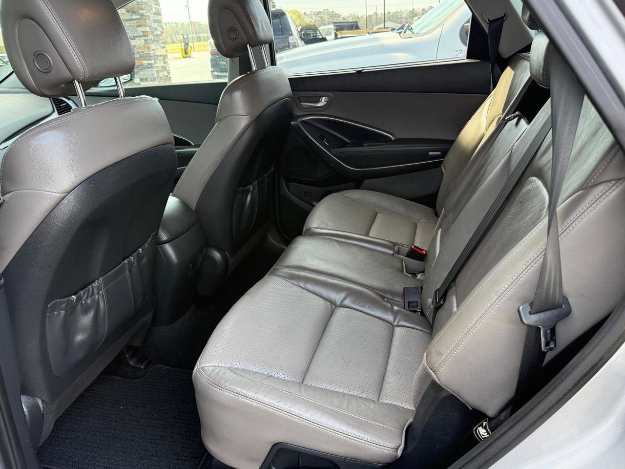 Used 2016 Hyundai Santa Fe SE w/ Option Group 02 image 12