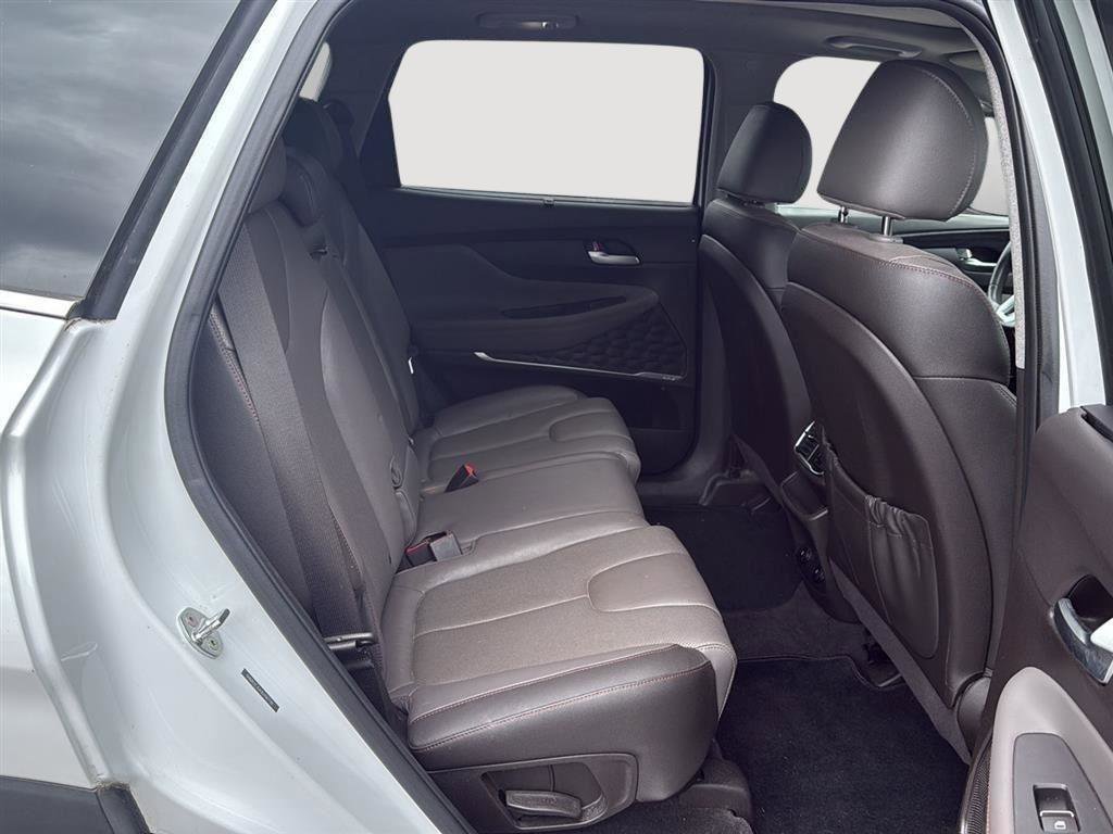 Used 2020 Hyundai Santa Fe SEL image 6