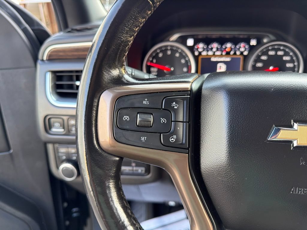 Used 2021 Chevrolet Suburban High Country w/ Premium Package AWD/4WD image 32