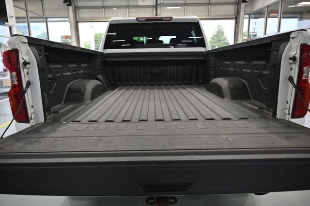 Used 2022 Chevrolet Silverado 2500 LT w/ Convenience Package AWD/4WD image 7