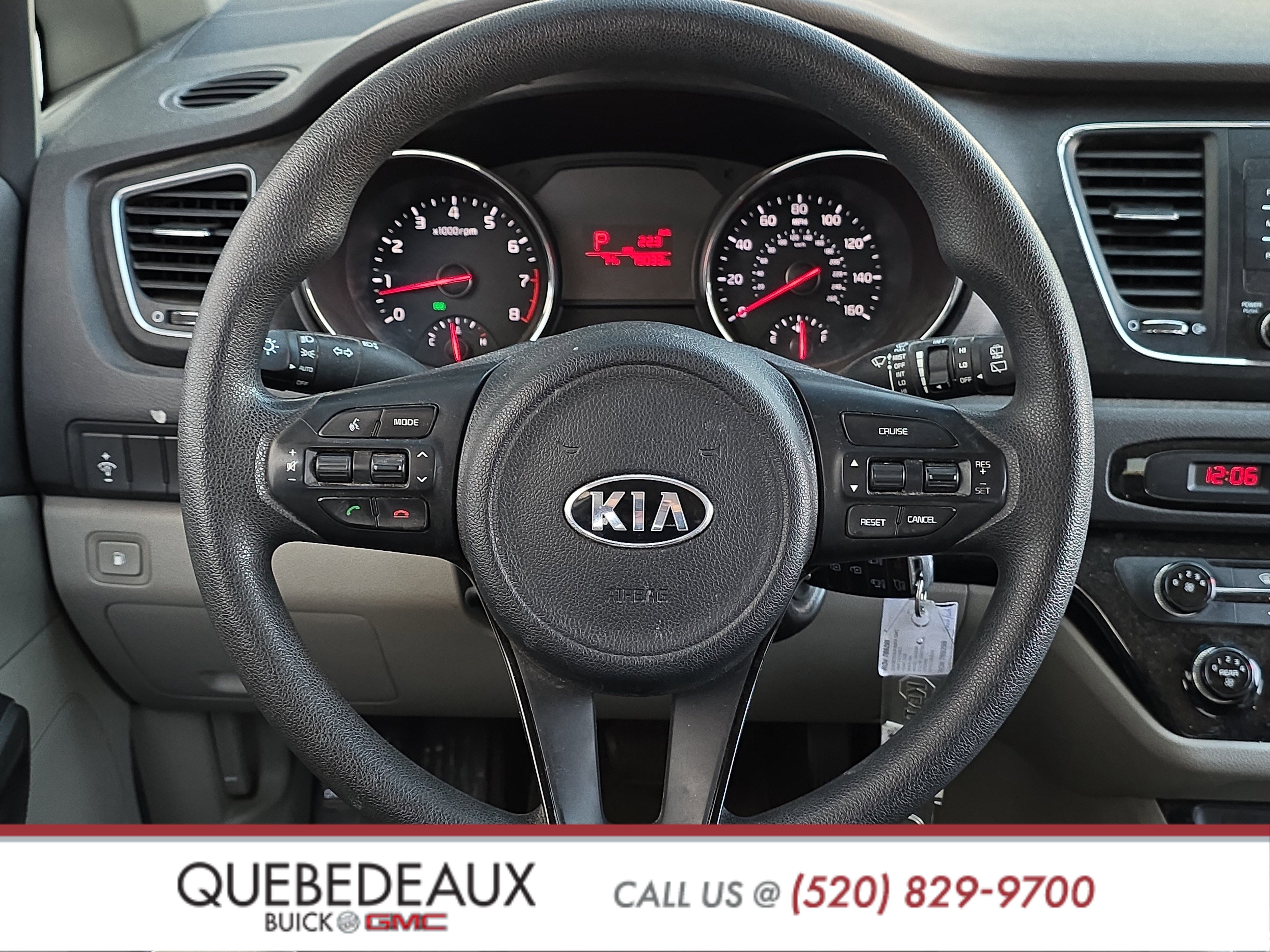 Used 2018 Kia Sedona LX image 12