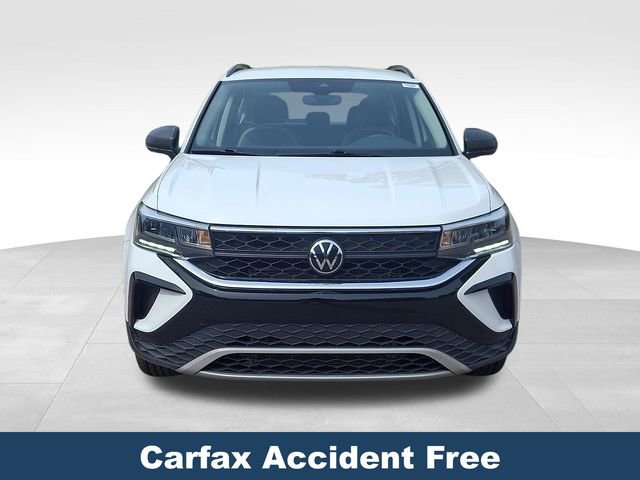 Used 2024 Volkswagen Taos S FWD image 3