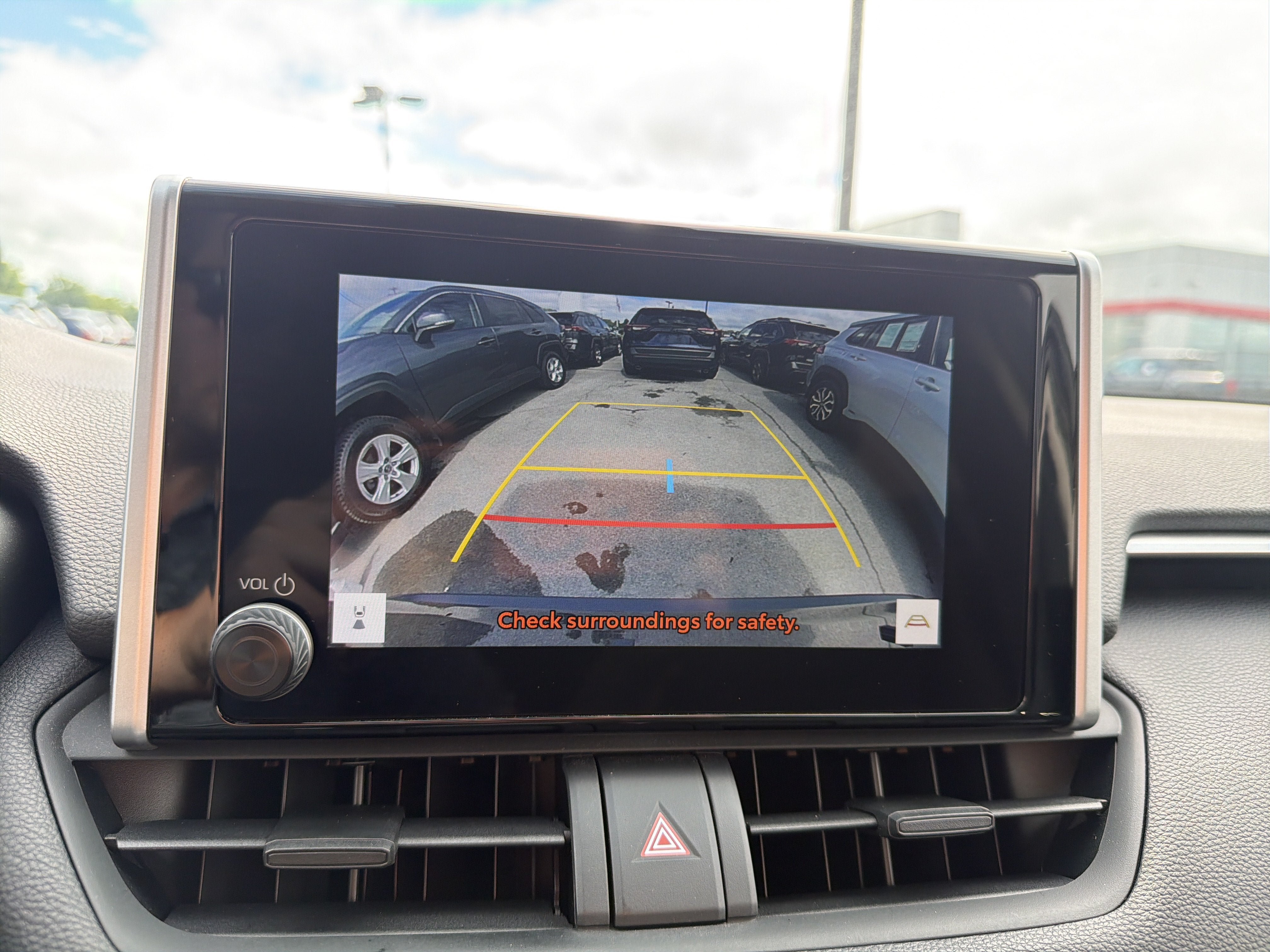 Used 2023 Toyota RAV4 XLE w/ XLE Grade Weather Package AWD/4WD image 21