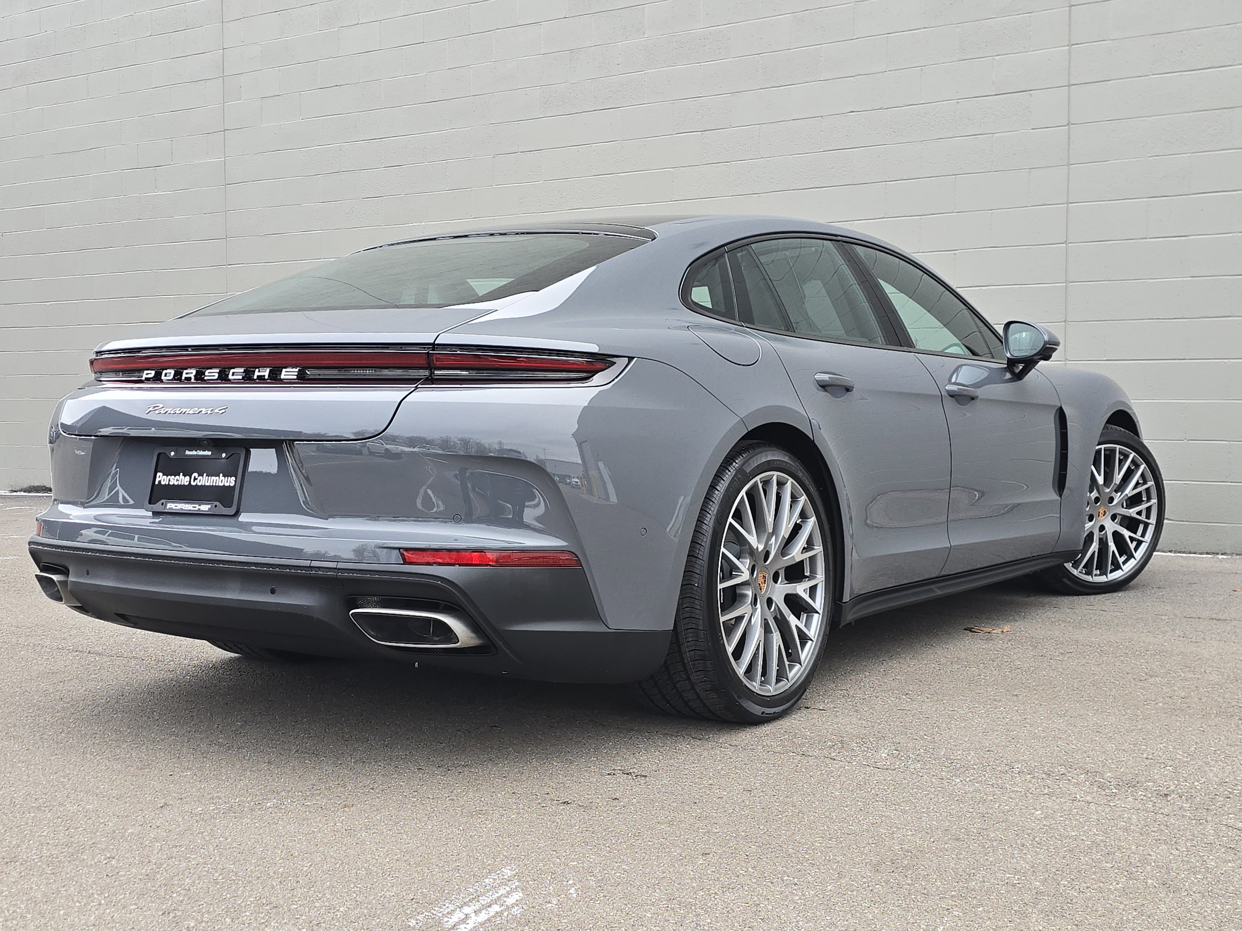 New 2026 Porsche Panamera 4 image 9