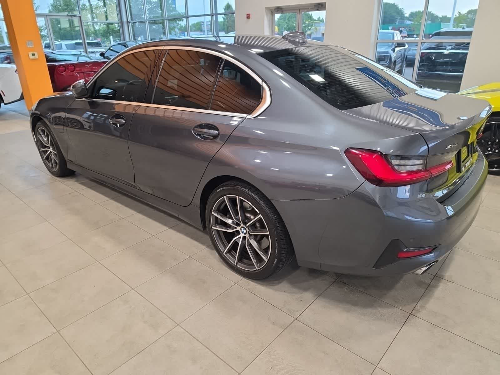 Used 2021 BMW 330e xDrive w/ Premium Package AWD/4WD image 12