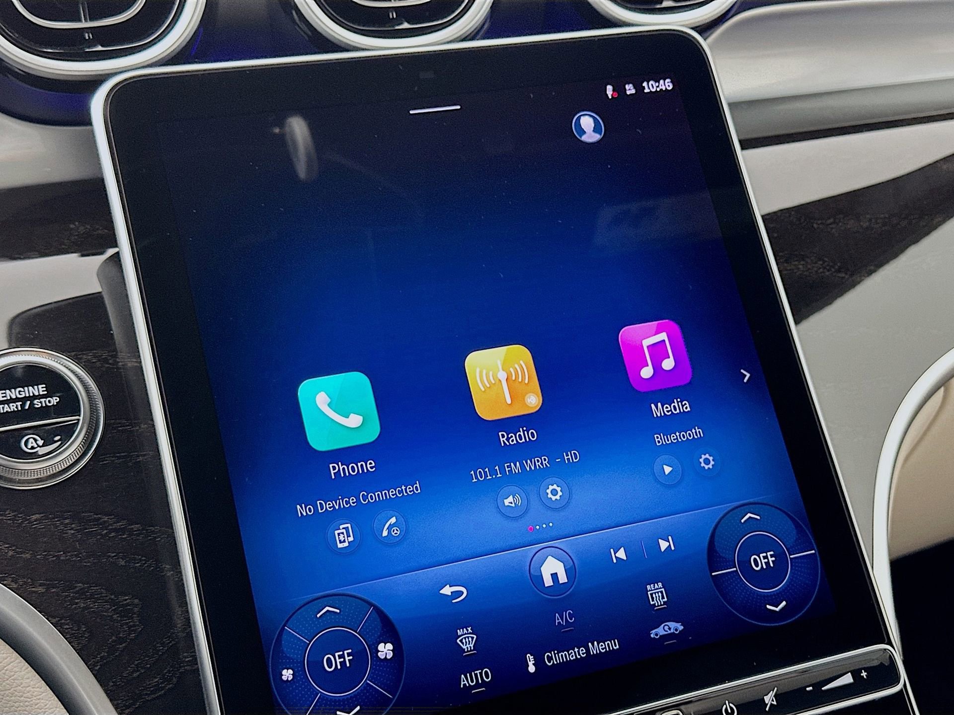 Certified 2025 Mercedes-Benz GLC 300 4MATIC image 15