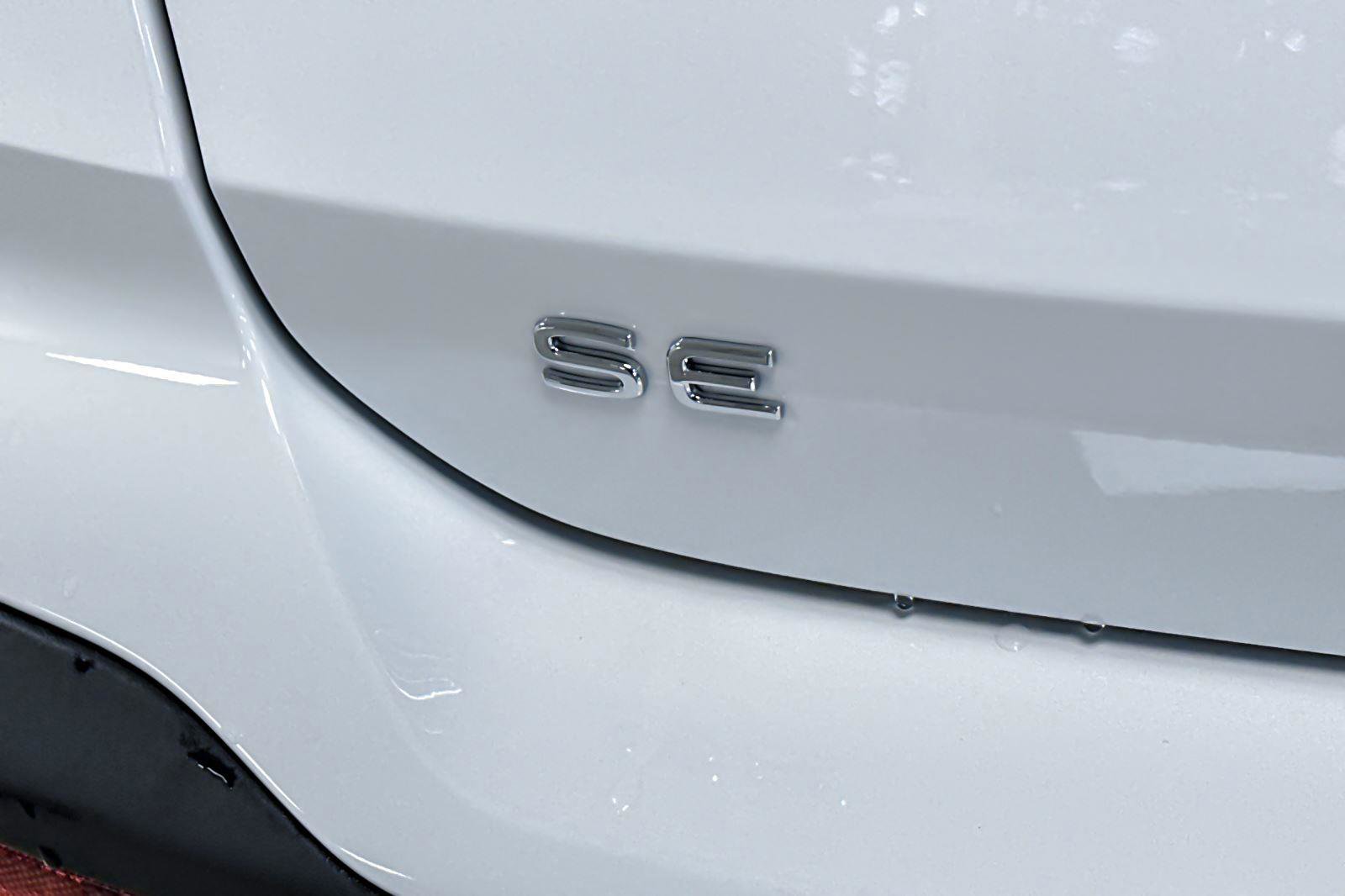 New 2026 Volkswagen Taos SE image 25