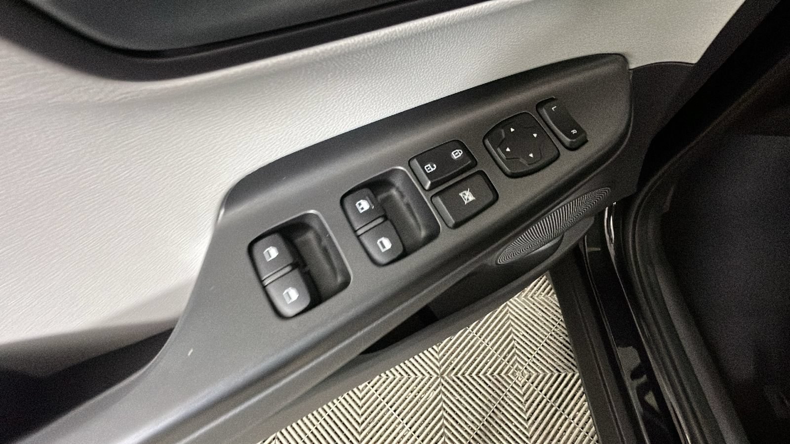 Certified 2023 Hyundai Kona SE AWD/4WD image 13