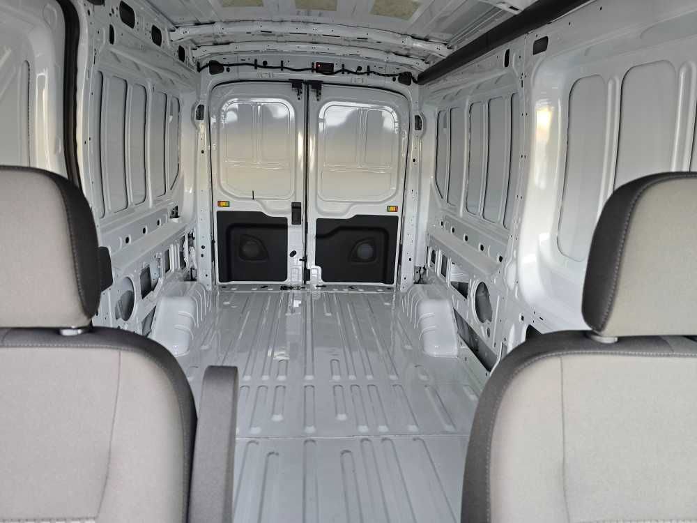 New 2026 Ford Transit 250 148 Medium Roof image 19