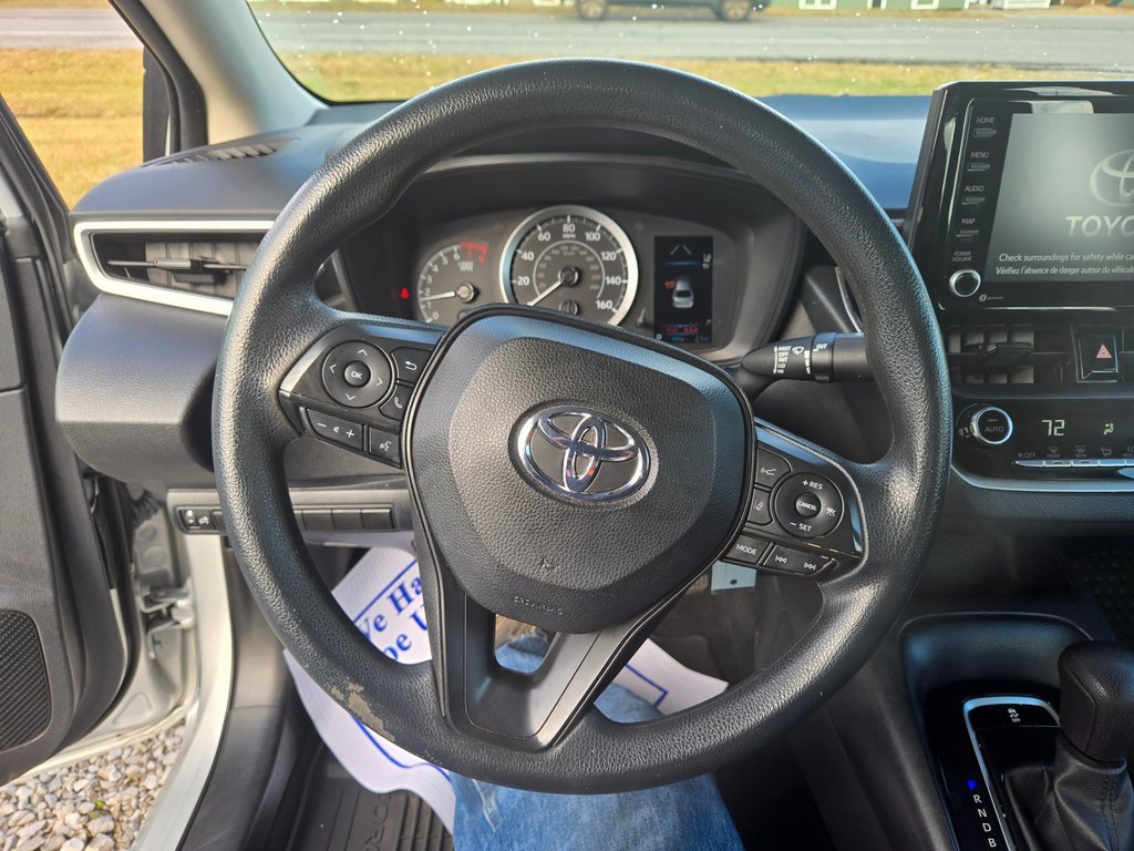 Used 2022 Toyota Corolla LE image 10