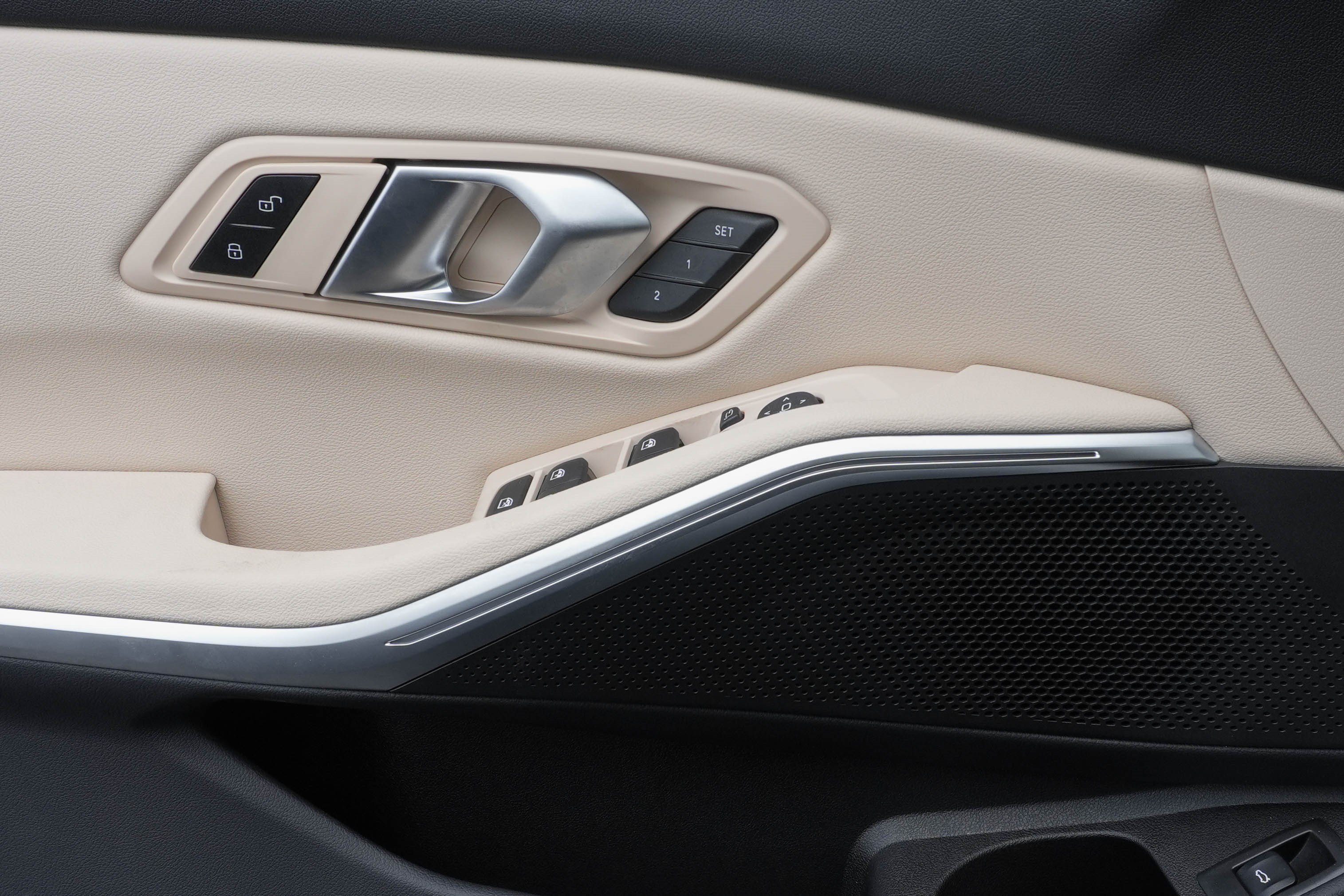 Certified 2025 BMW 330i Sedan RWD image 14
